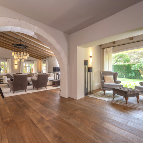 villa-cerca-de-la-playa-con-un-hermoso-jardín-en-canyamel-5